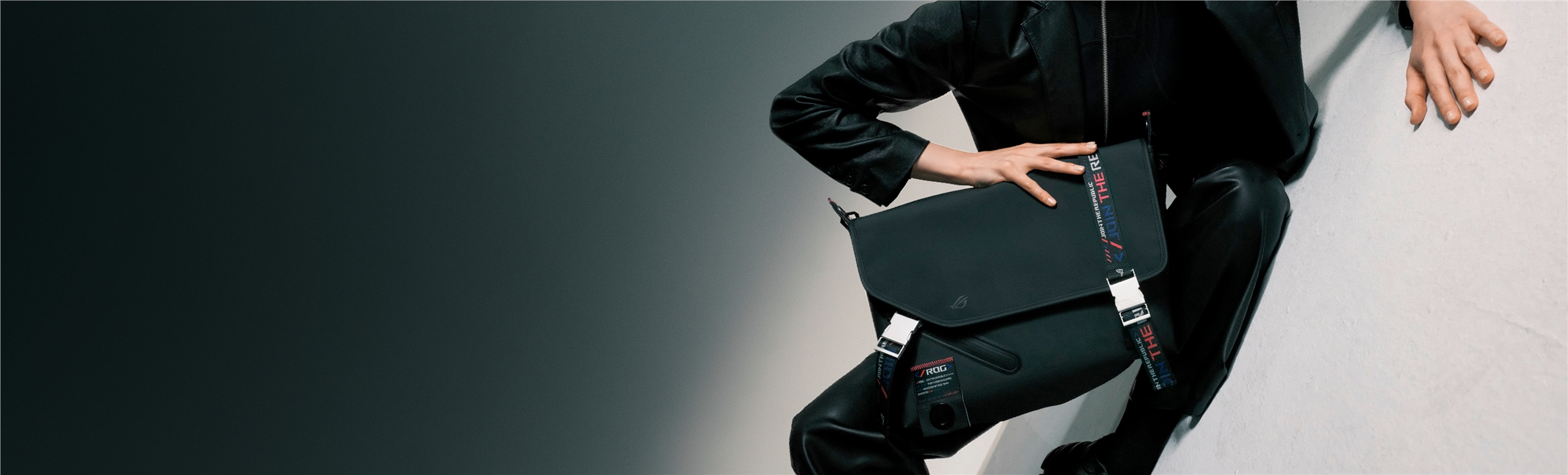 ROG SLASH Sling Bag
