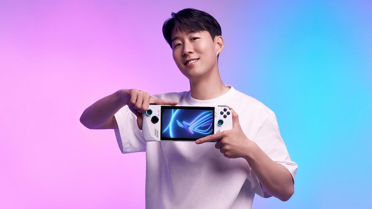 ROG Ally雙11三重好康！足球巨星孫興慜化身潮帥遊戲咖