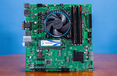 ASUS Pro B660M-C D4-CSM Review en Maak corporate leuk