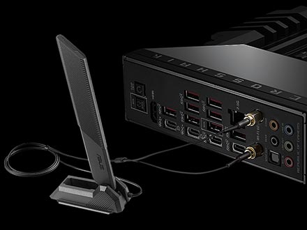 Les cartes mères de la série ASUS X670E offrent une mise en réseau ultra-rapide
