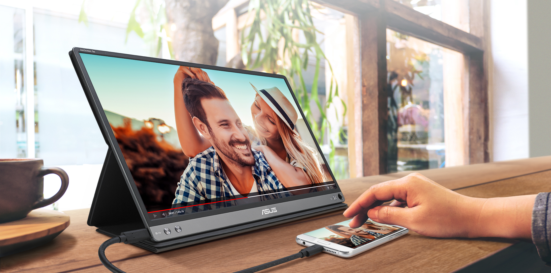 ZenScreen MB16AC uses IPS technology to give you more flexibility when extending your screen